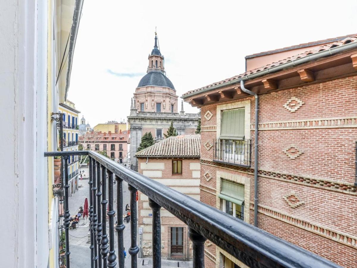 Apartamento Cava Baja Alquiler Temporal Madrid Buitenkant foto